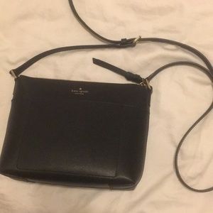 Kate spade cross body SALE 🎉🎉